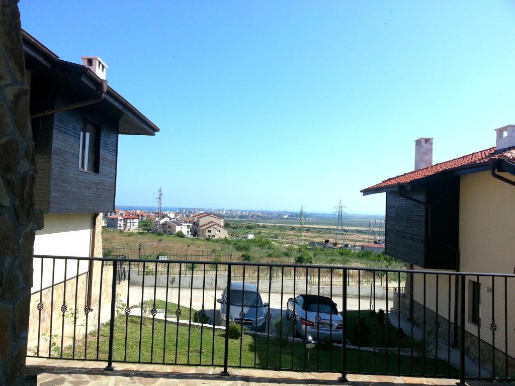 Menada Sunny Hill Villa Kosharitsa Exteriér fotografie