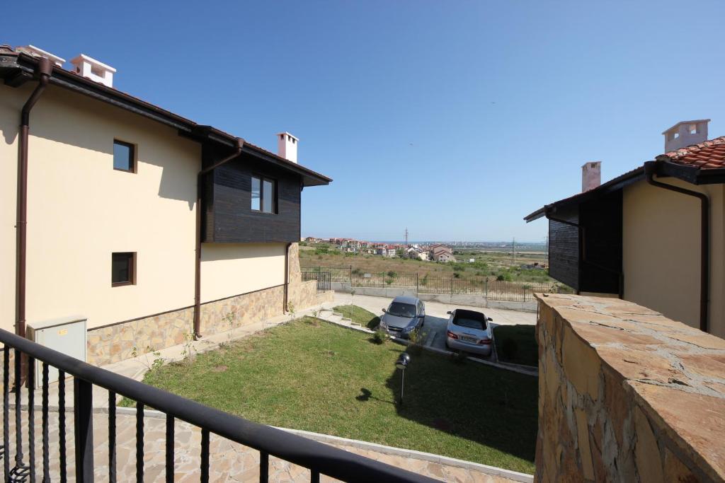 Menada Sunny Hill Villa Kosharitsa Exteriér fotografie