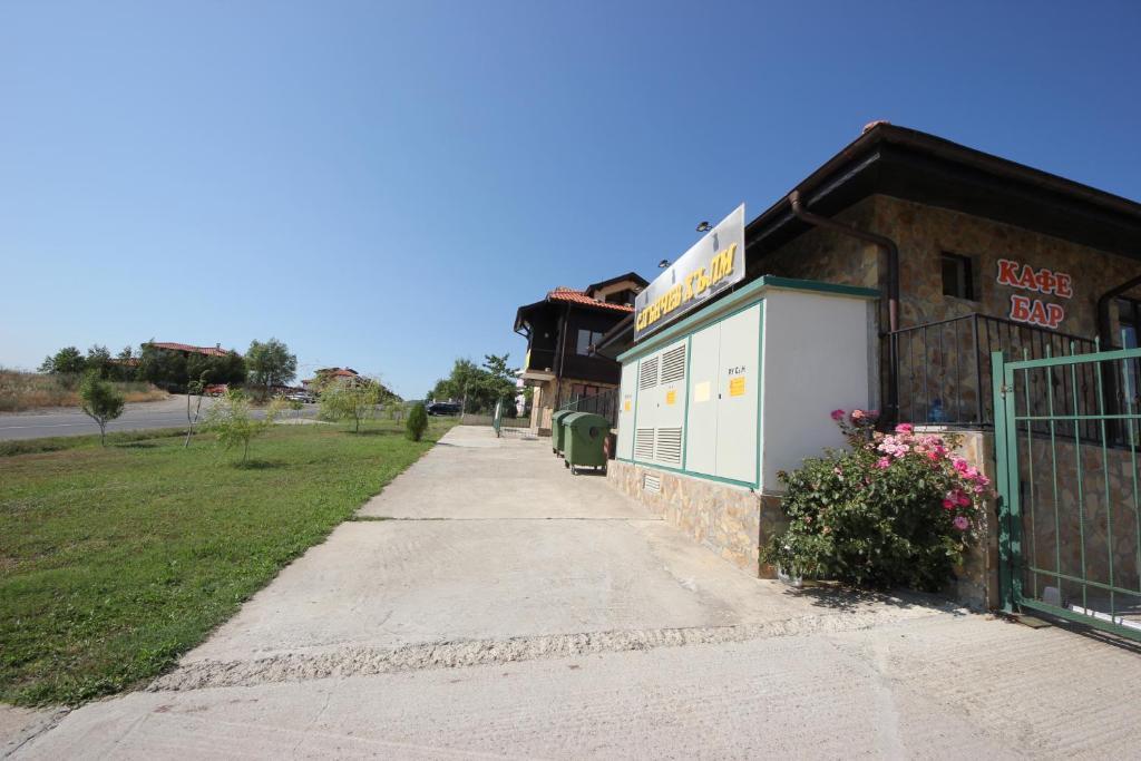 Menada Sunny Hill Villa Kosharitsa Exteriér fotografie